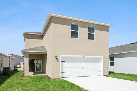 House in Apopka, Florida 4 bedrooms, 214.42 sq.m. № 2394003 - photo 24