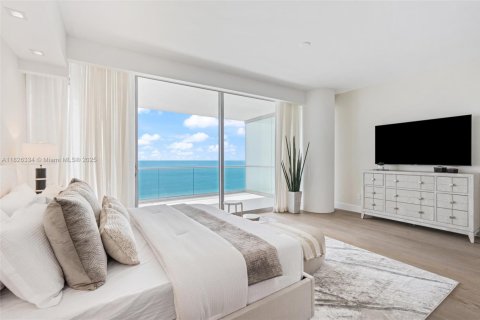 Condo in Bal Harbour, Florida, 3 bedrooms  № 1798719 - photo 7
