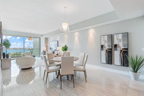 Condo in Bal Harbour, Florida, 3 bedrooms  № 1798719 - photo 16