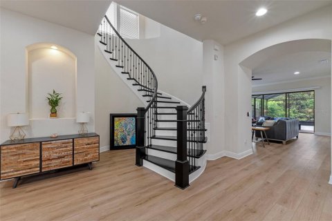 House in Orlando, Florida 5 bedrooms, 505.11 sq.m. № 1681716 - photo 29