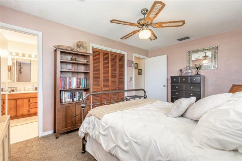 House in Ormond Beach, Florida 3 bedrooms, 149.67 sq.m. № 1840378 - photo 14