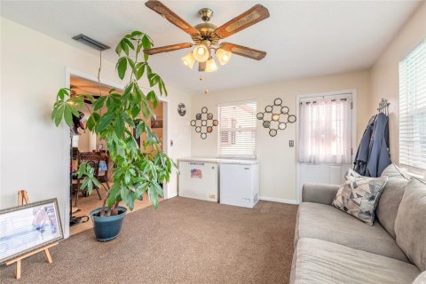 House in Ormond Beach, Florida 3 bedrooms, 149.67 sq.m. № 1840378 - photo 12