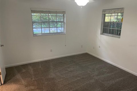 House in Gainesville, Florida 3 bedrooms, 155.52 sq.m. № 1829856 - photo 17
