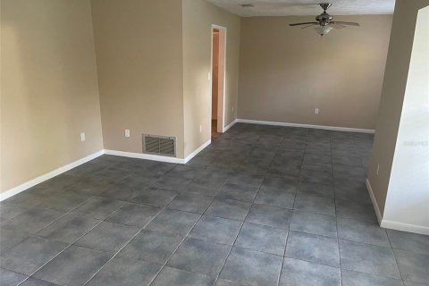 House in Gainesville, Florida 3 bedrooms, 155.52 sq.m. № 1829856 - photo 25