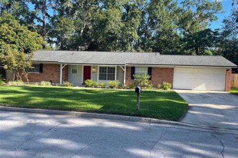 House in Gainesville, Florida 3 bedrooms, 155.52 sq.m. № 1829856 - photo 5