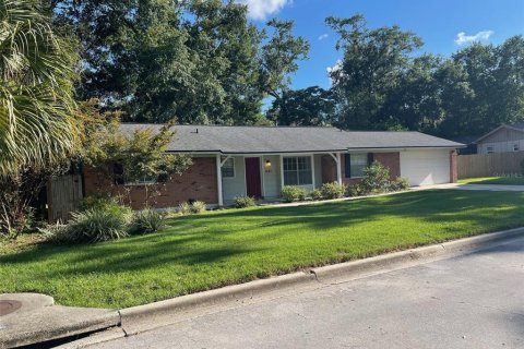 House in Gainesville, Florida 3 bedrooms, 155.52 sq.m. № 1829856 - photo 3