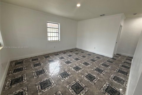 Villa ou maison à louer à Miami, Floride: 2 chambres, 181.44 m2 № 1921386 - photo 1