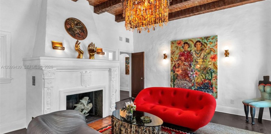Villa ou maison à Hollywood, Floride 4 chambres, 362.32 m2 № 2397799