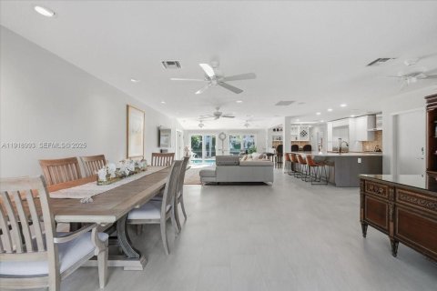 House in Pompano Beach, Florida 3 bedrooms, 201.41 sq.m. № 1988939 - photo 26