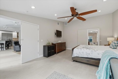 House in Pompano Beach, Florida 3 bedrooms, 201.41 sq.m. № 1988939 - photo 29