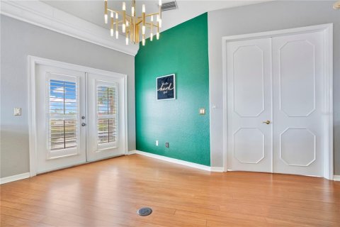 House in Apollo Beach, Florida 4 bedrooms, 301.1 sq.m. № 2206325 - photo 24