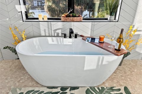 Купить виллу или дом в Тампа, Флорида 9 комнат, 325.16м2, № 2149079 - фото 23