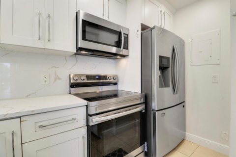 Copropriété à vendre à West Palm Beach, Floride: 2 chambres, 98.85 m2 № 2176976 - photo 18