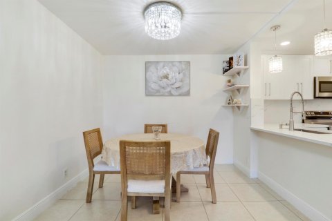 Copropriété à vendre à West Palm Beach, Floride: 2 chambres, 98.85 m2 № 2176976 - photo 13