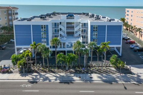 Condo in Redington Beach, Florida, 2 bedrooms № 2366881