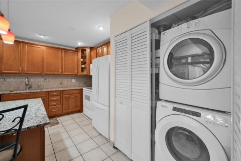 Condominio en venta en Plantation, Florida, 3 dormitorios, 150.87 m2 № 1937235 - foto 15