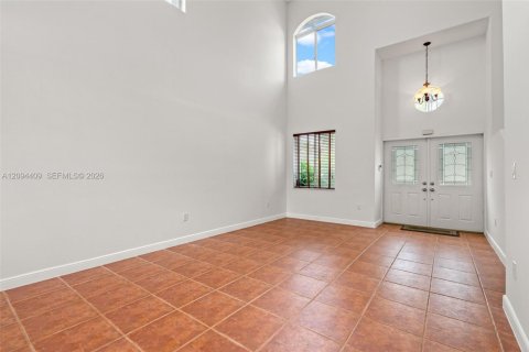 Casa en venta en Miami, Florida, 5 dormitorios, 215.44 m2 № 2383237 - foto 8