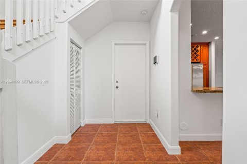 Casa en venta en Miami, Florida, 5 dormitorios, 215.44 m2 № 2383237 - foto 20