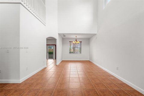 Casa en venta en Miami, Florida, 5 dormitorios, 215.44 m2 № 2383237 - foto 5
