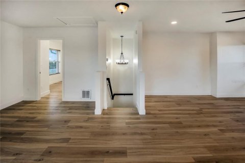 Villa ou maison à vendre à Clermont, Floride: 2 chambres, 167.22 m2 № 2216303 - photo 21