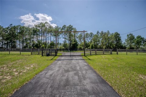 Villa ou maison à vendre à Clermont, Floride: 2 chambres, 167.22 m2 № 2216303 - photo 5