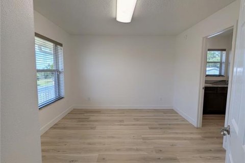 Villa ou maison à vendre à Clermont, Floride: 2 chambres, 167.22 m2 № 2216303 - photo 25