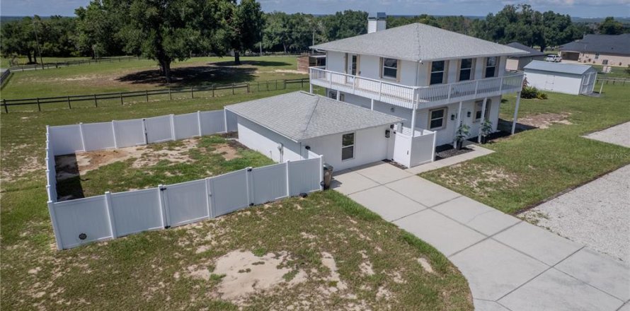 Villa ou maison à Clermont, Floride 2 chambres, 167.22 m2 № 2216303