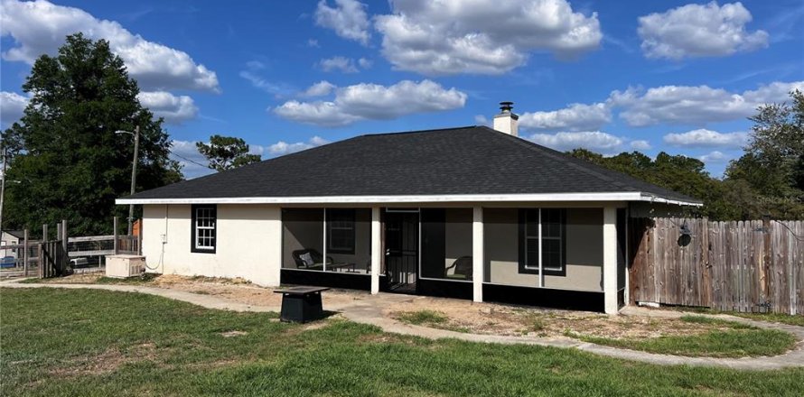 Casa en Dunnellon, Florida 3 dormitorios, 130.06 m2 № 1805320
