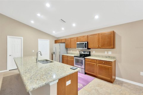 Casa en alquiler en Seffner, Florida, 3 dormitorios, 190.08 m2 № 1818010 - foto 13