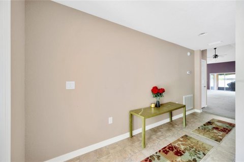 Casa en alquiler en Seffner, Florida, 3 dormitorios, 190.08 m2 № 1818010 - foto 4