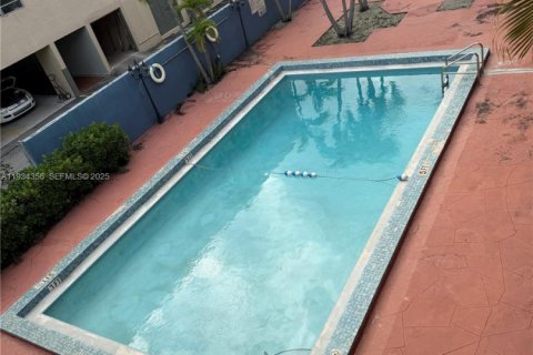 Снять в аренду кондоминиум в Майами, Флорида 1 спальня, 71.07м2, № 1992689 - фото 14