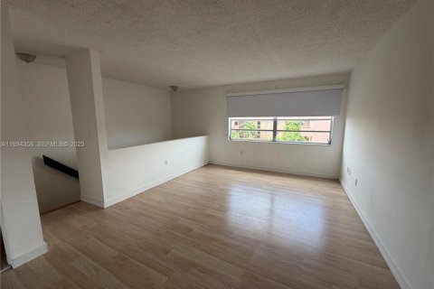 Снять в аренду кондоминиум в Майами, Флорида 1 спальня, 71.07м2, № 1992689 - фото 6