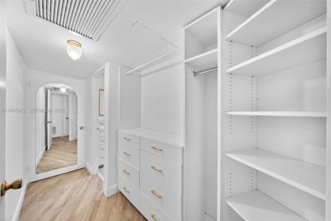 Copropriété à louer à Miami, Floride: 62.24 m2 № 2002150 - photo 3