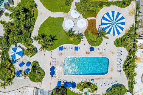 Condominio en alquiler en Miami Beach, Florida, 2 dormitorios, 126.35 m2 № 2060129 - foto 5