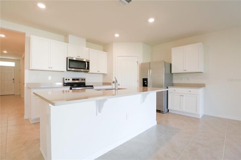 Villa ou maison à louer à Lake Wales, Floride: 4 chambres, 169.83 m2 № 2360405 - photo 6