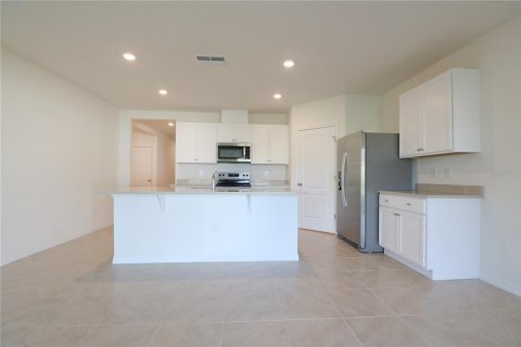 Villa ou maison à louer à Lake Wales, Floride: 4 chambres, 169.83 m2 № 2360405 - photo 7