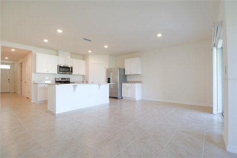 Villa ou maison à louer à Lake Wales, Floride: 4 chambres, 169.83 m2 № 2360405 - photo 8