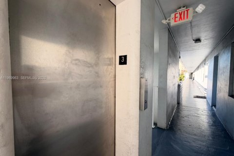 Copropriété à louer à Miami, Floride: 1 chambre, 42.74 m2 № 2030772 - photo 15