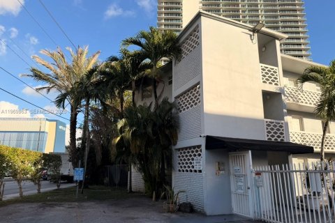 Copropriété à louer à Miami, Floride: 1 chambre, 42.74 m2 № 2030772 - photo 16