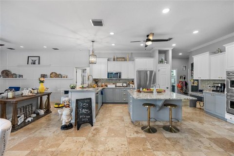 Casa en alquiler en Tarpon Springs, Florida, 5 dormitorios, 308.44 m2 № 1795796 - foto 2