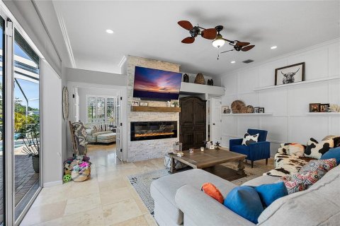 Casa en alquiler en Tarpon Springs, Florida, 5 dormitorios, 308.44 m2 № 1795796 - foto 18