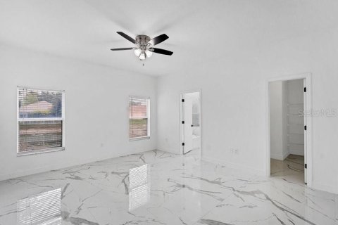 House in Gibsonton, Florida 3 bedrooms, 170.94 sq.m. № 1869745 - photo 28