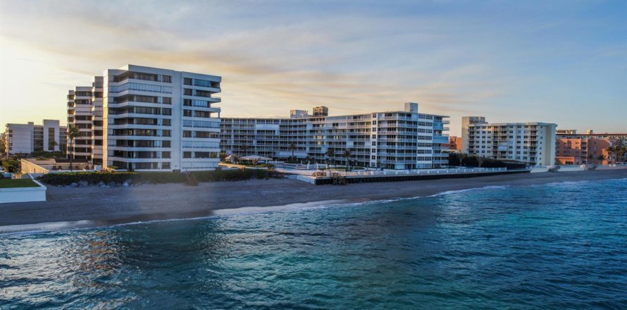 Condo à South Palm Beach, Floride, 2 chambres  № 2282492