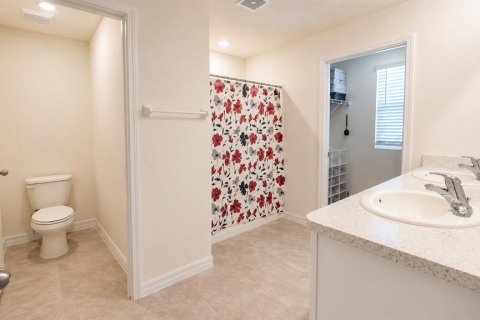 House in Wimauma, Florida 5 bedrooms, 248.42 sq.m. № 2211602 - photo 25