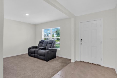 House in Wimauma, Florida 5 bedrooms, 248.42 sq.m. № 2211602 - photo 7