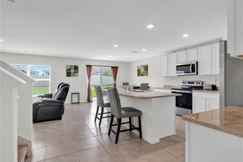 House in Wimauma, Florida 5 bedrooms, 248.42 sq.m. № 2211602 - photo 8