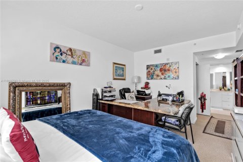 Condo in Aventura, Florida, 2 bedrooms  № 1864131 - photo 19