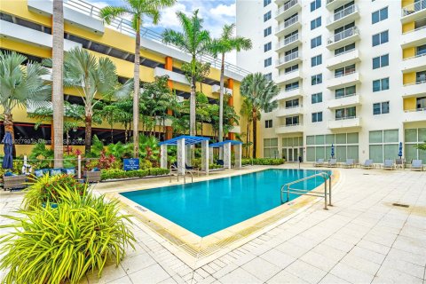 Condo in Aventura, Florida, 2 bedrooms  № 1864131 - photo 25