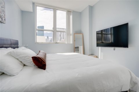 Condominio en venta en Miami, Florida, 2 dormitorios, 96.25 m2 № 1945551 - foto 10