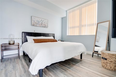 Condominio en venta en Miami, Florida, 2 dormitorios, 96.25 m2 № 1945551 - foto 9